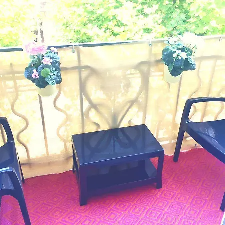 45 Avenue Des Vosges 3pc *